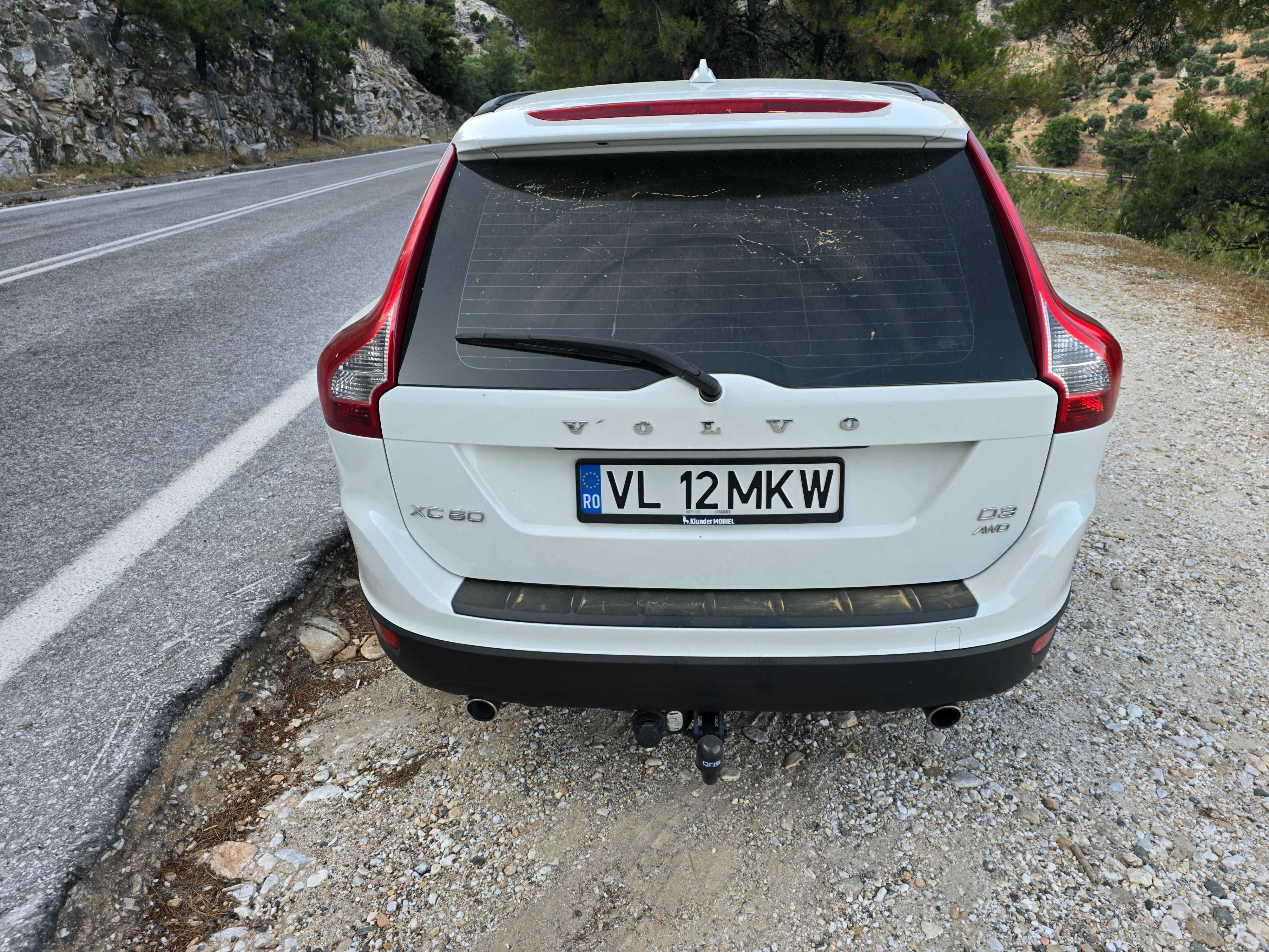 Volvo XC60 4x4 - Diesel ( Driv-e )  , Euro 5 - 2012 - Impecabil .