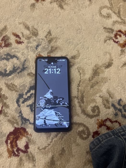 Оппо рено 8 Т в илеальном состоянии