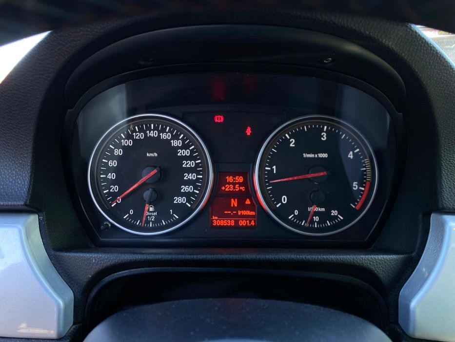 Bmw seria 3 e92 325d automat
