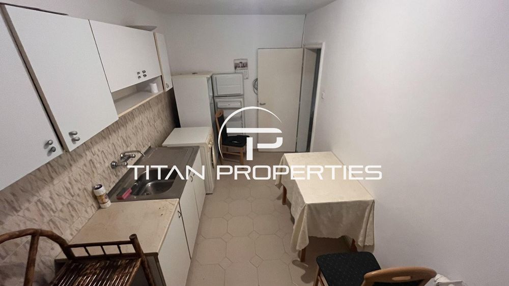 Дава се под наем Двустаен апартамент в Бургас, Лазур - 55 кв.м за 280.5 € - Снимка #3