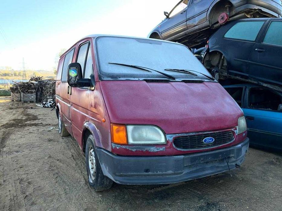 Dezmembrez Ford Transit