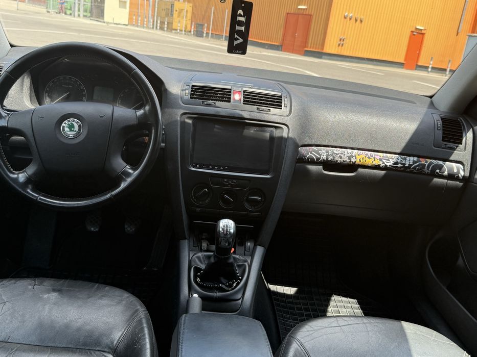 Skoda Octavia /1.6 MPI