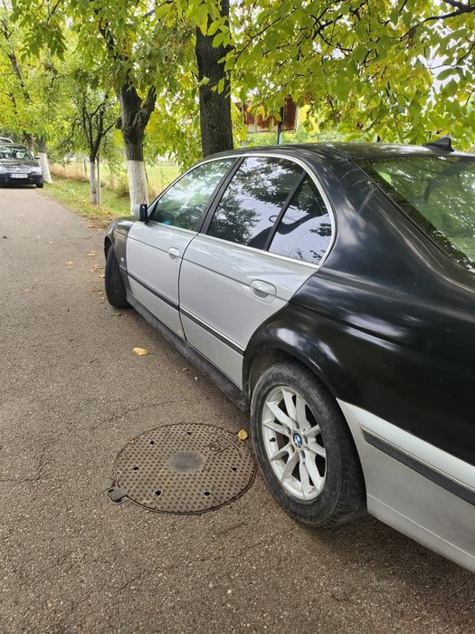 BMW Seria 5 E39 525d M57