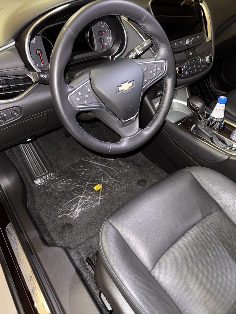 Malibu 2 premier sotiladi 2021 yil probeg 15500 km.