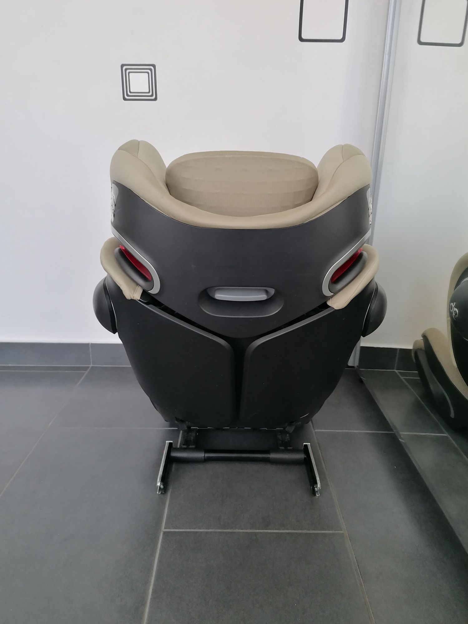 Scaun auto Cybex Gb Elian-fix cu isofix pentru copii între 15 și 36 kg