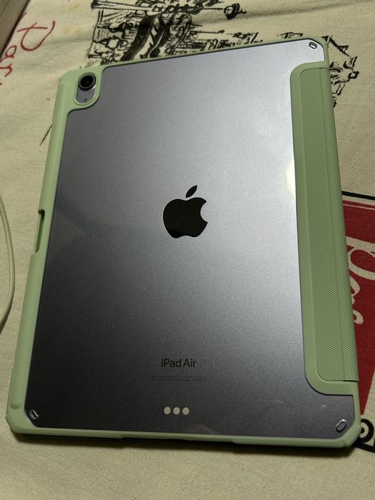 Apple iPad air 5 m1 256gb purple wifi 2022 в отличном состоянии