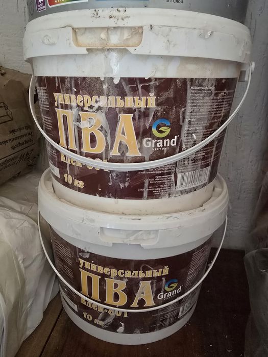 Продам лишние остатки после ремонта ПВА клей и клей для флизин обоев