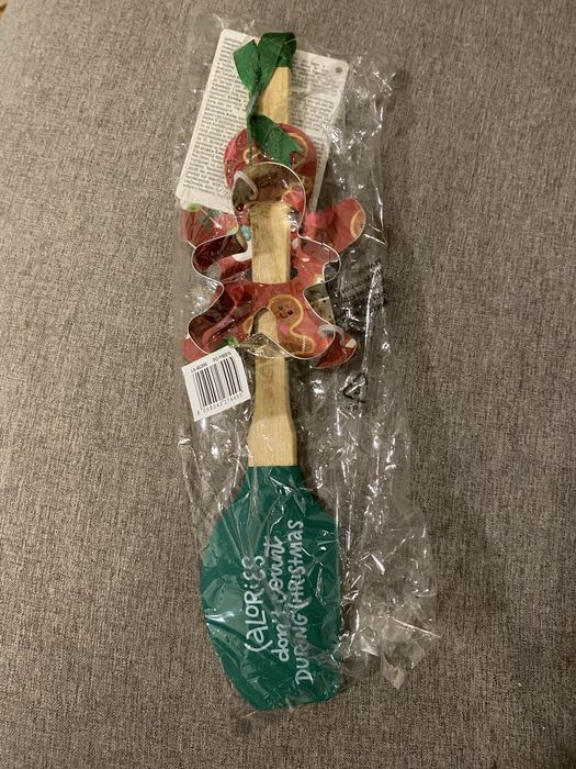 Коледни шпатула и форма за сладки