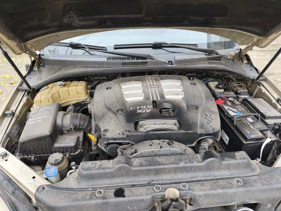 Продавам на части KIA SORENTO 2.5 CRDI 2003 г.