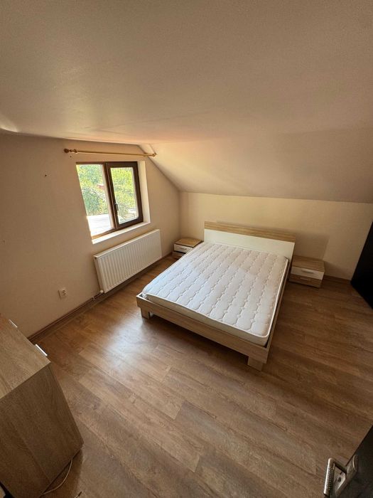 Casa de vanzare la poalele Meseșului