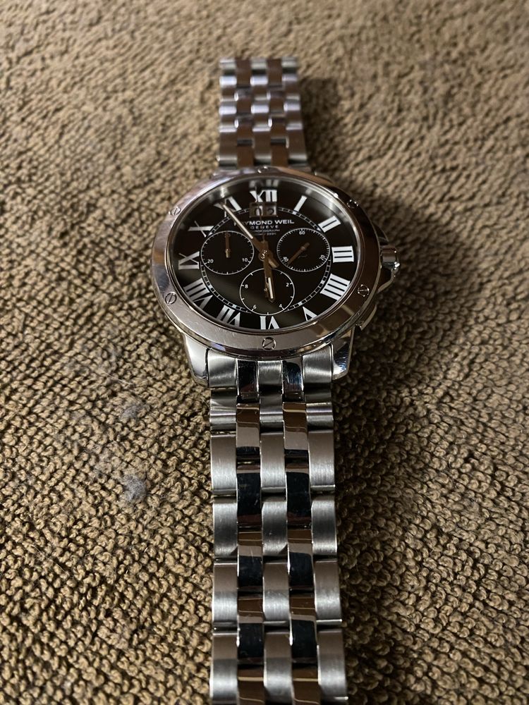Raymond Weil- оригинален швейцарец.