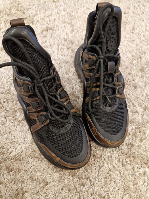 Adidasi louis vuitton marimea 39