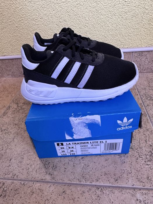 Детски маратонки Adidas la trainer 26