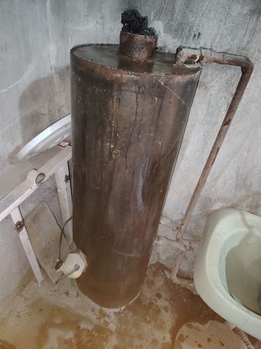 Titan 90 lt bosa kere. Tel qil ila kelishamiz.