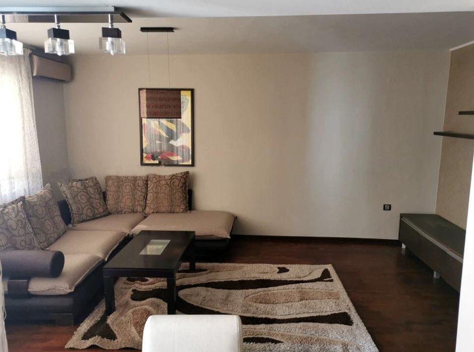 Дава се под наем Тристаен апартамент в Пловдив, Южен - 95 кв.м за 550 € - Снимка #1