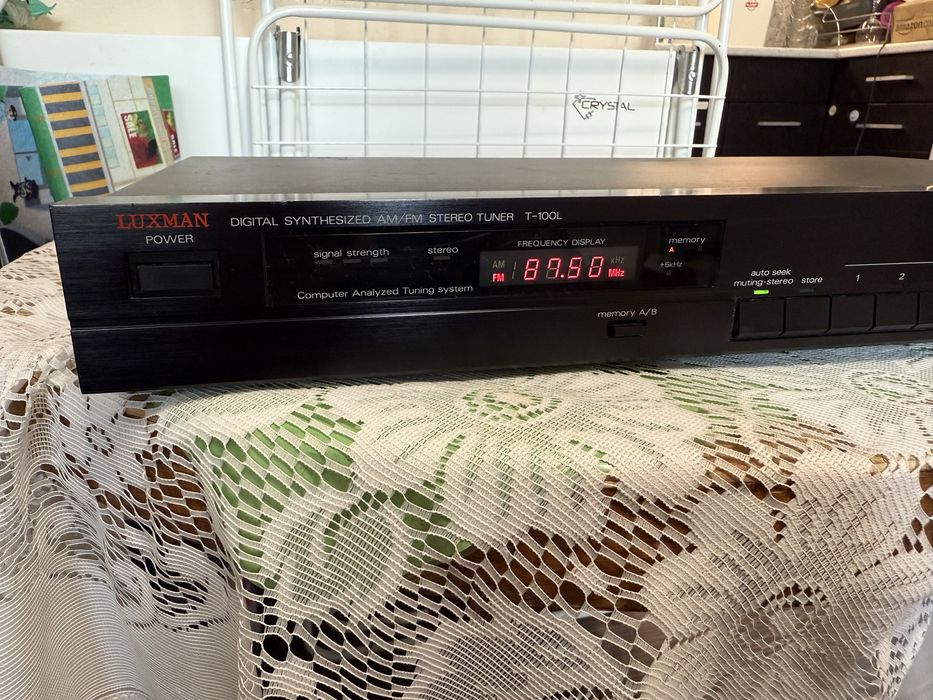 Luxman T-100l FM Тунер