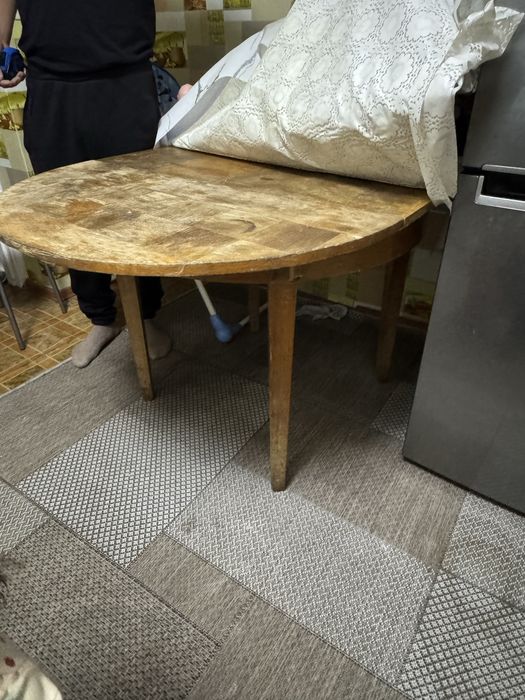 Кухонный раздвижной стол