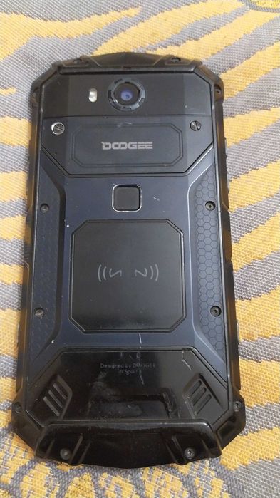 Продам смартфон doogee s 60 lite