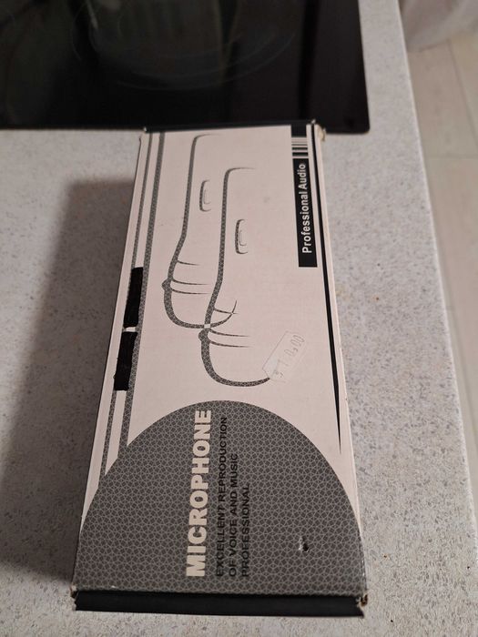 Microfon cu fir SF-21