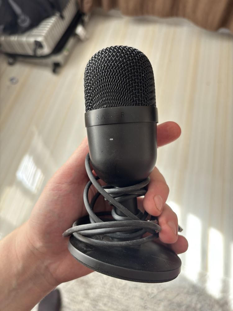 Микрофон Razer Siren Mini