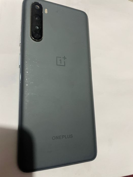 Telefon OnePlus nord