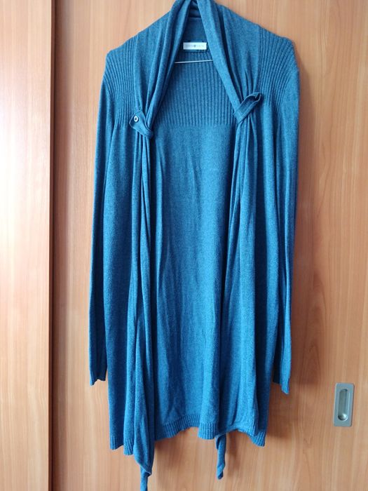 Vând Cardigan in Colț Mărimea XL