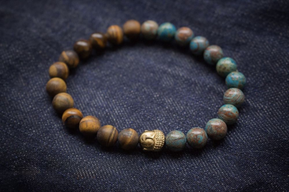 Мъжка гривна с мъниста от полускъпоценни камъни