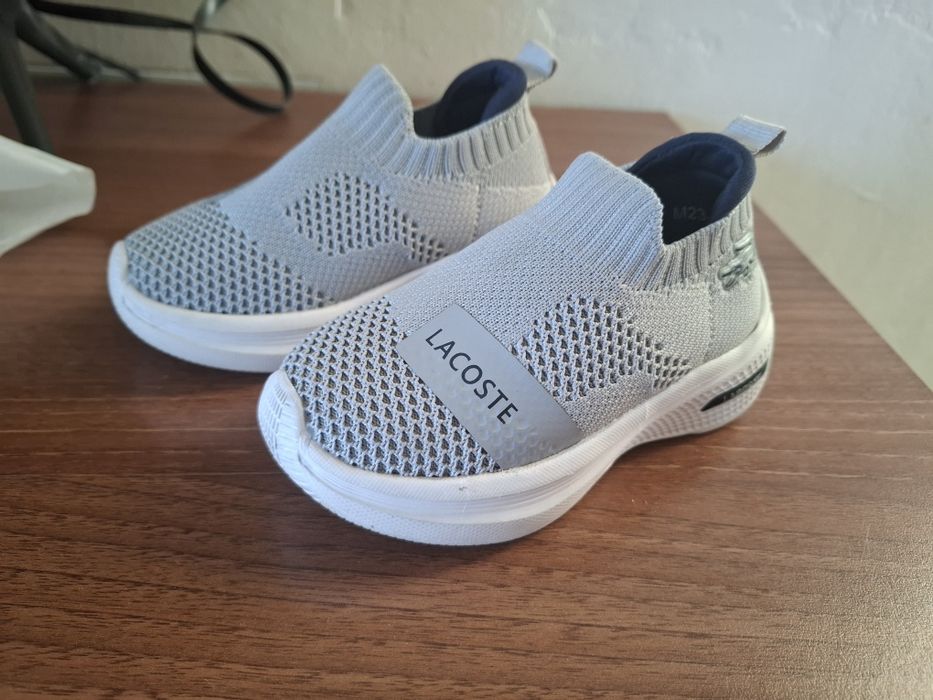 Продам красовки новые