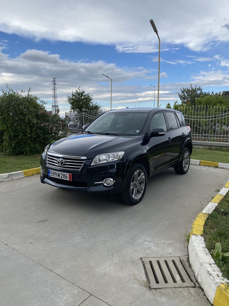 Toyota RAV-4 2.2 D-CAT 150кс