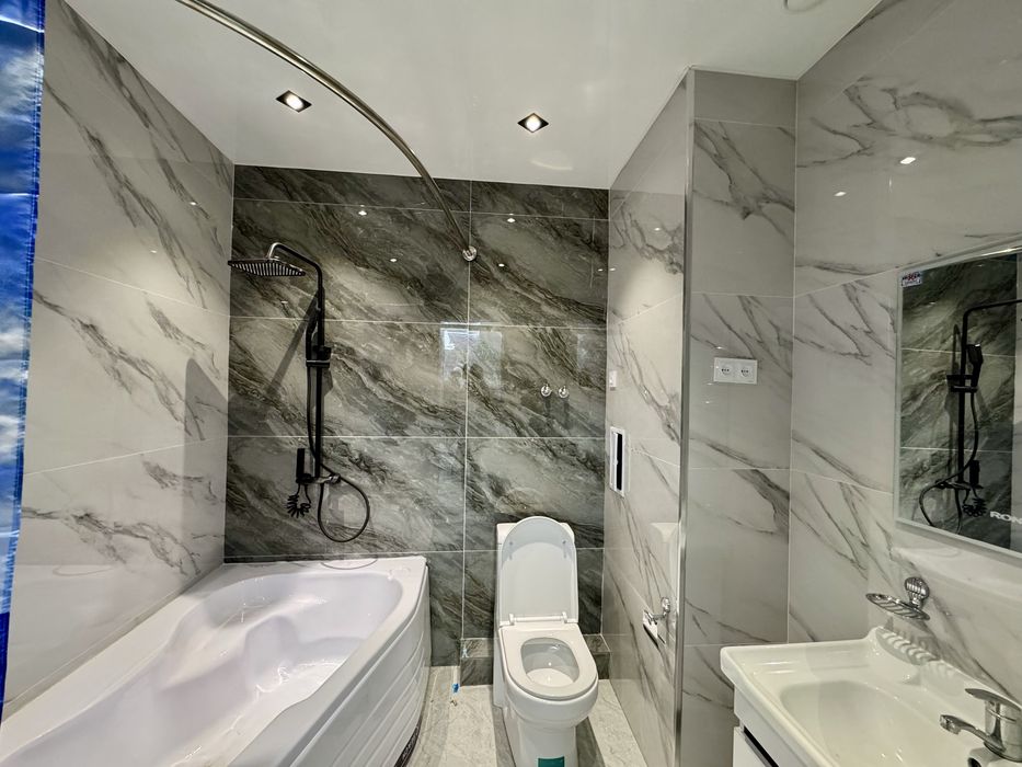 4х комнатная квартира, на 3 этаже. Рудакий.