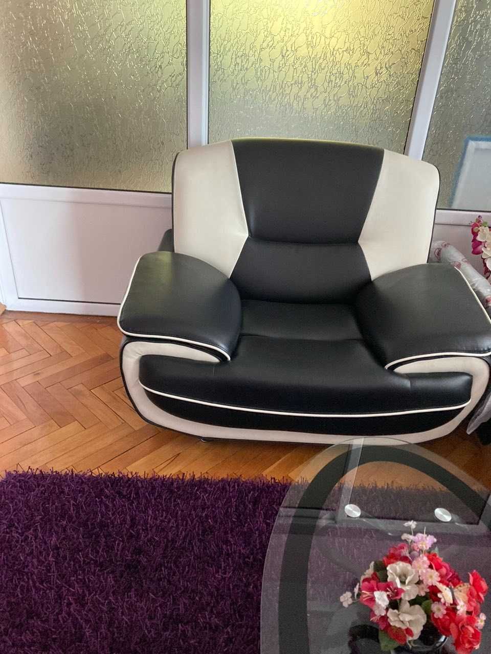Комплект кожени диван и фотьол