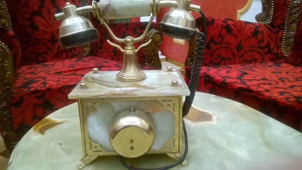 старинен бароков настолен телефон