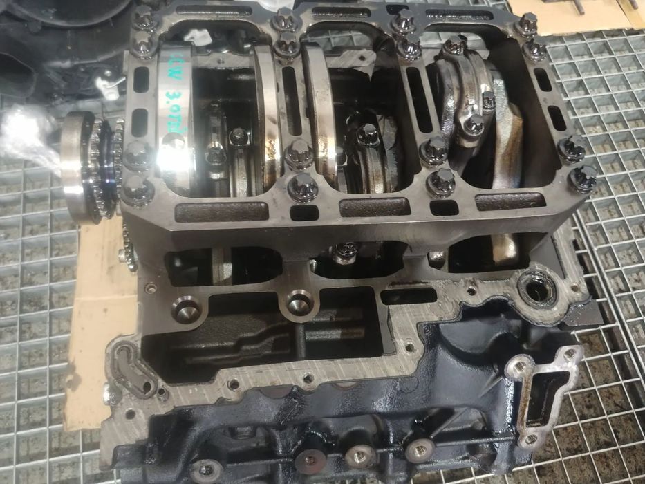 bloc motor 3.0 tdi ccw  audi 5 8t a6 4f c6  q5