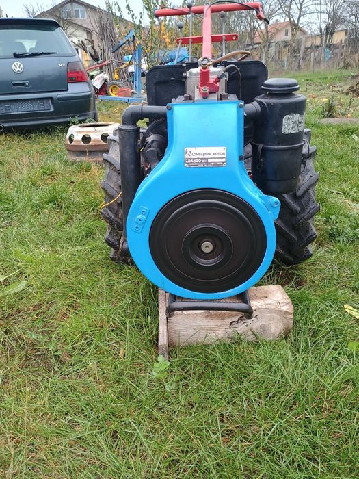 Vând motocultor pascuali cu motor lombardini lda 820