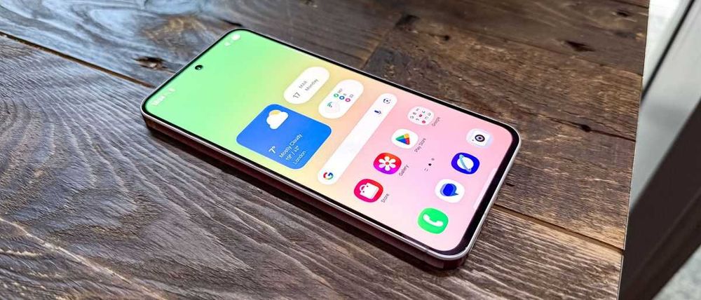 Samsung A56 8/256GB абсолютно новый в упаковке с официальной гарантией