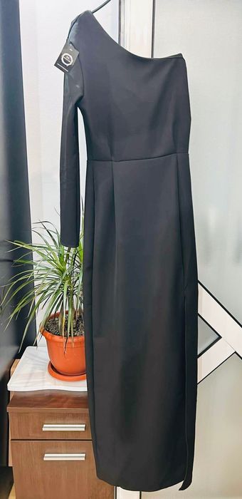 Rochiță nouă XS ….