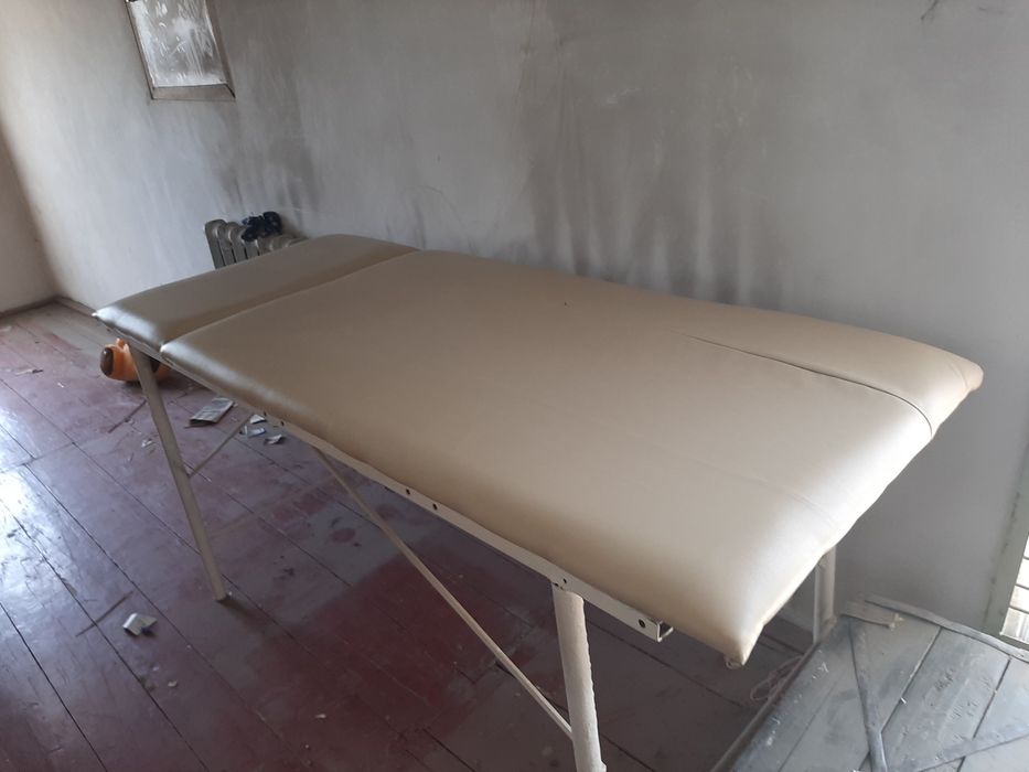 Massajny stoll ishlatlmagan holatda