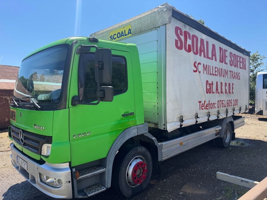 Mercedes-Benz Atego Scoala de Soferi