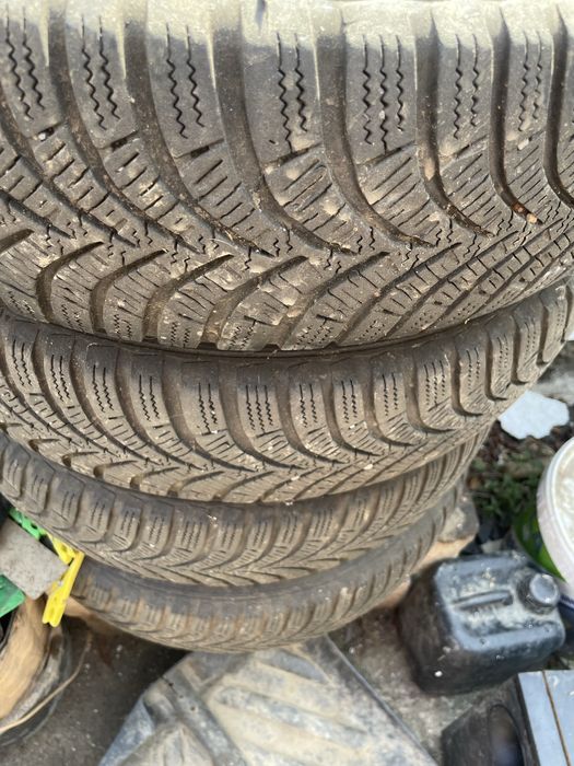 Vand roti 175/80 14 în stare buna