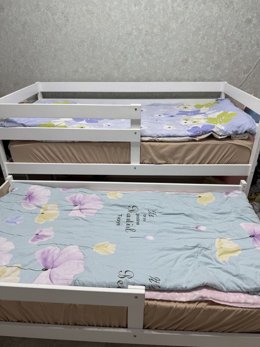 Продается двухьярусная кровать в идеальном состоянии