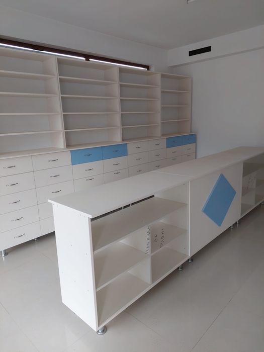 Mobilier farmacie/ magazin