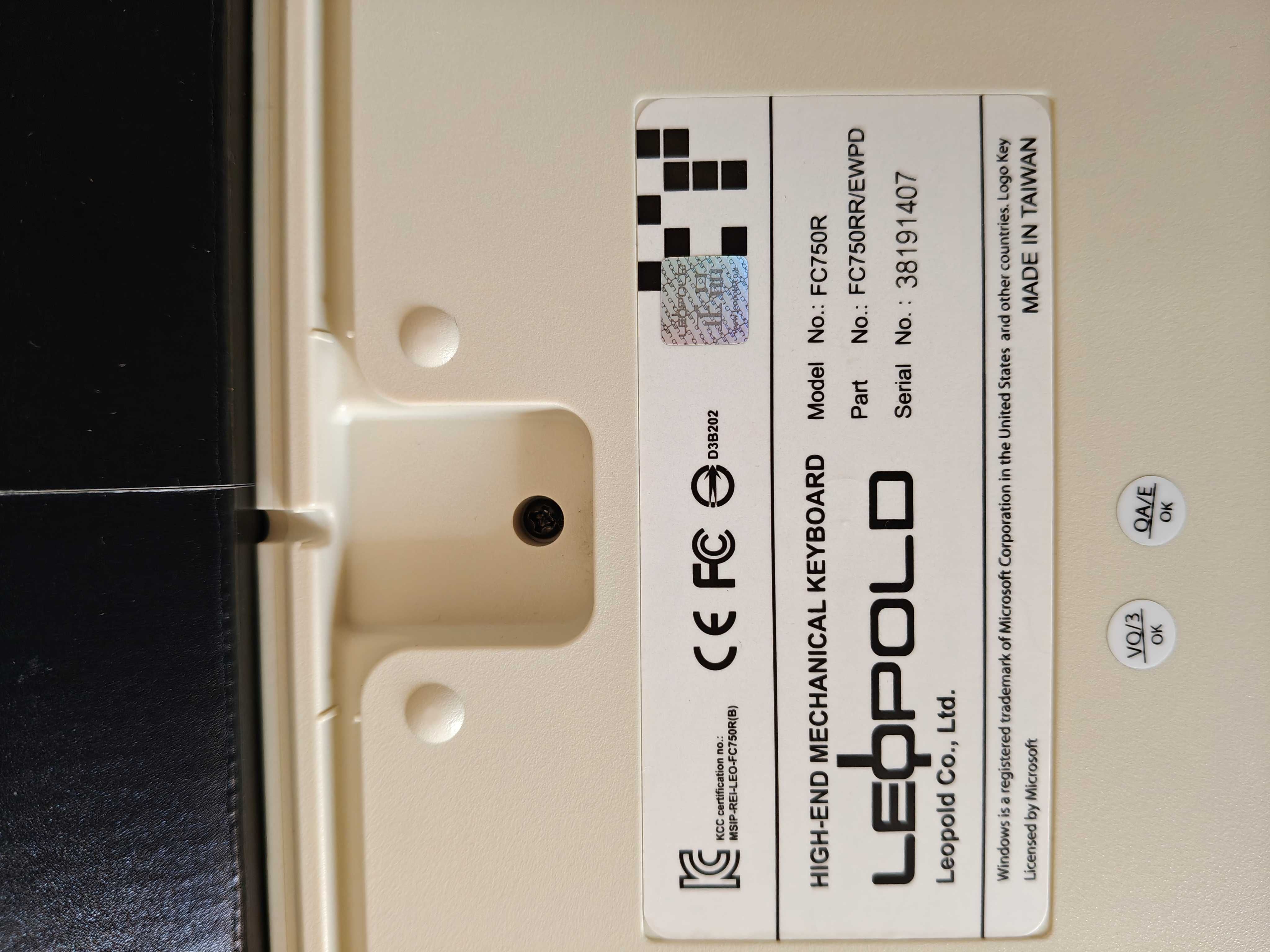 Геймърска механична клавиатура Leopold FC750R PD