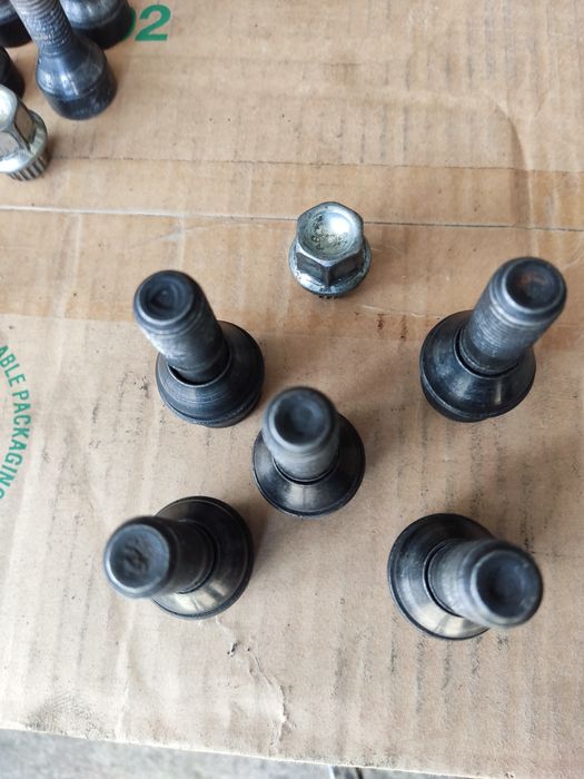 BMW Секретни болтове Оригинални