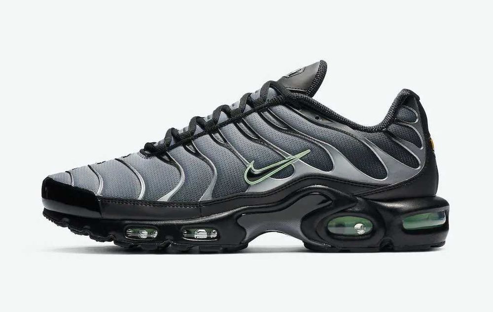 НОВО! Nike TN Air Max Plus Light Black Grey /