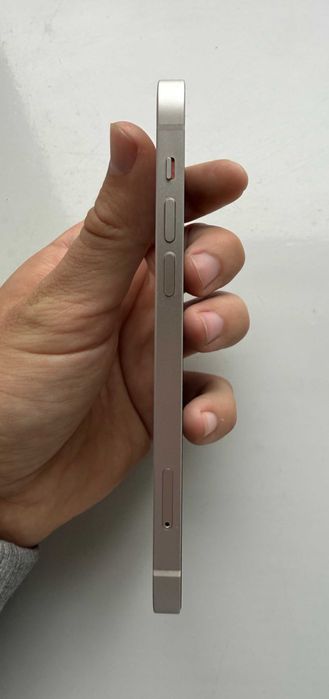 iPhone 12 128GB Бял - Отлично състояние, отключен, с кутия