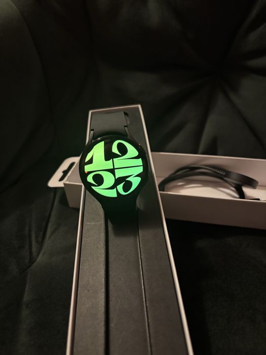 Смарт часовник Samsung Galaxy Watch 6, 44 mm, Graphite