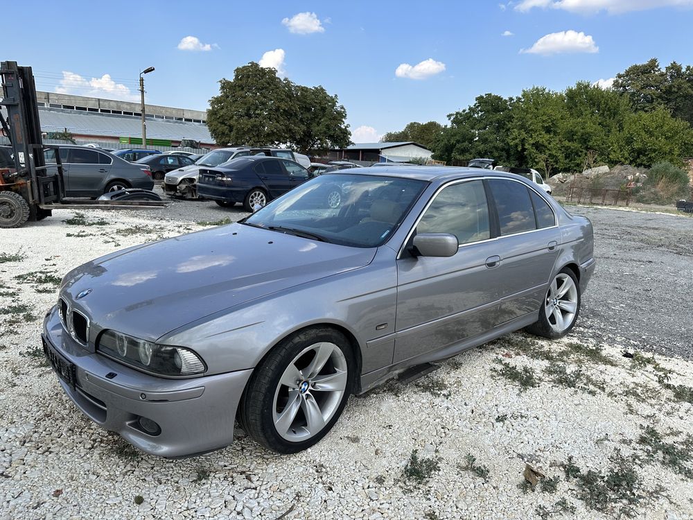 BMW E39 523i на части