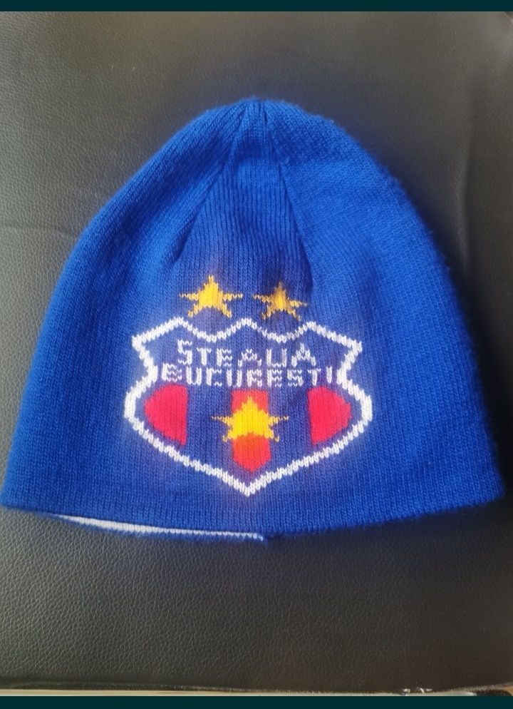 Fular Steaua București 
Caci