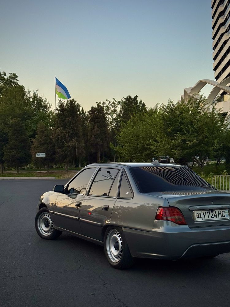 Nexia 2 1.6 Dohc 2015-yil moshinani ishi yoq 2ta detalda kraska bor