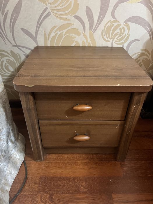 Продам старую мебель